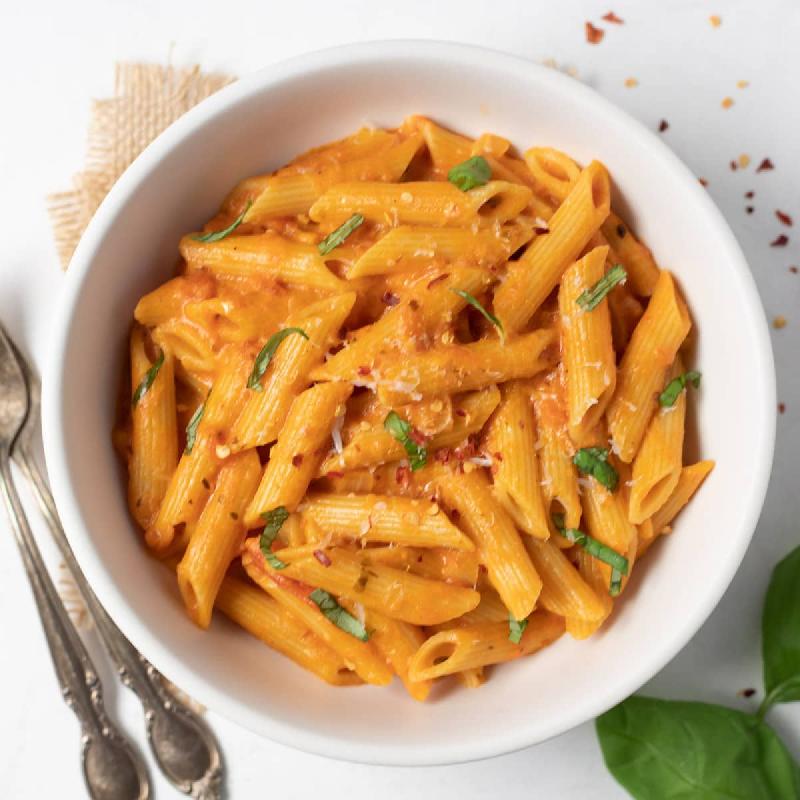 Toyuqlu pasta