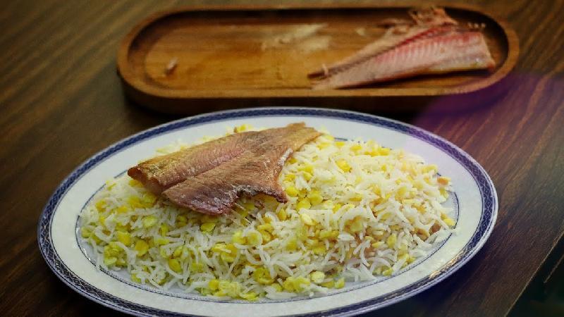 Paxla plov Farel baliği ile