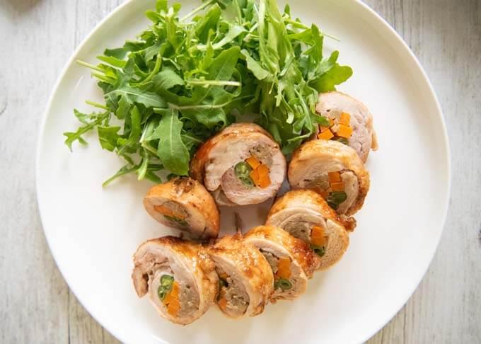 Chicken roll with cheddar and vegetables 