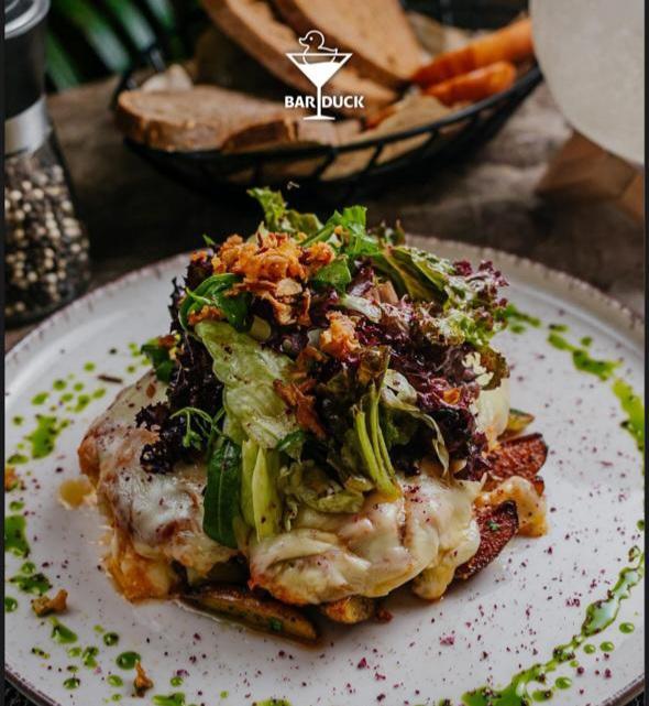    Mozzarella ilə toyuq