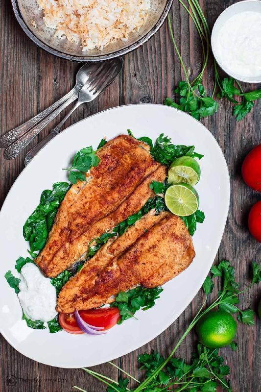 Xırçıltılı forel balığı tərəvəzlə