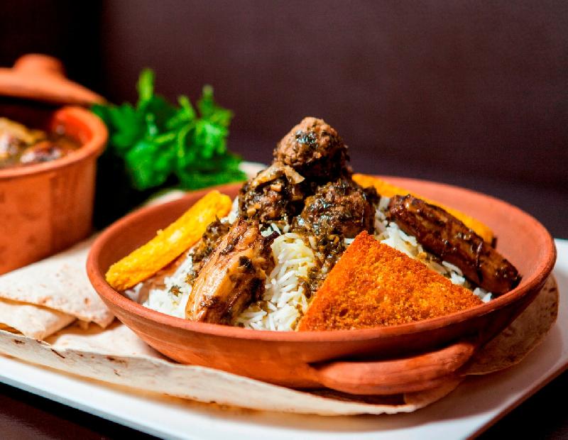 Plov turşu kabab ilə
