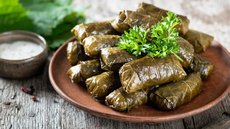 Yarpaq dolması