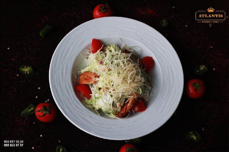 Sezar Salatı Qızıl Balıq 