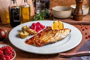 Nərə balığı kababı 