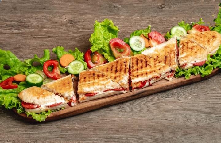 Special tost sosis kaşar kaşar sp sous