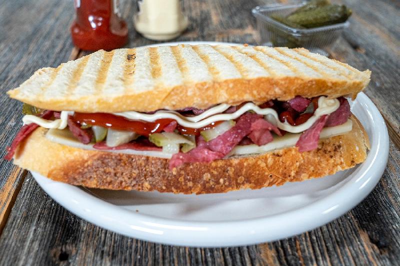 Ayvalık tost 