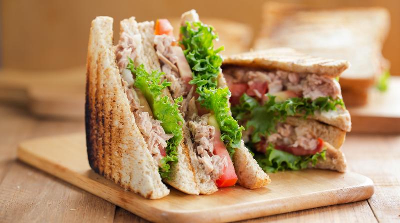 Tuna Sandwich+Free