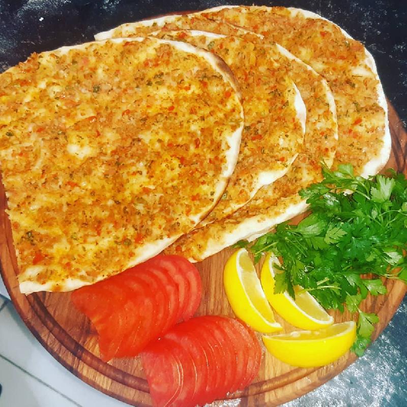 Lahmacun sadə