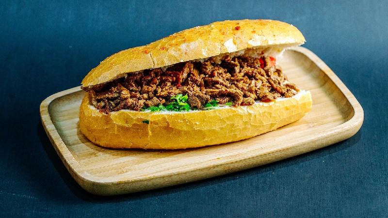 Ət Tantuni çörəkdə