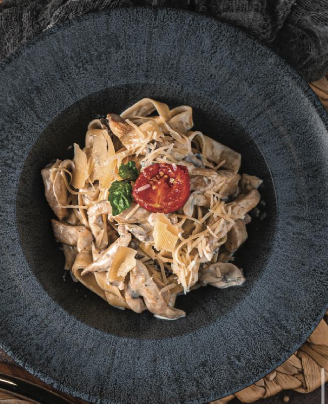 Fettuccine Alfredo