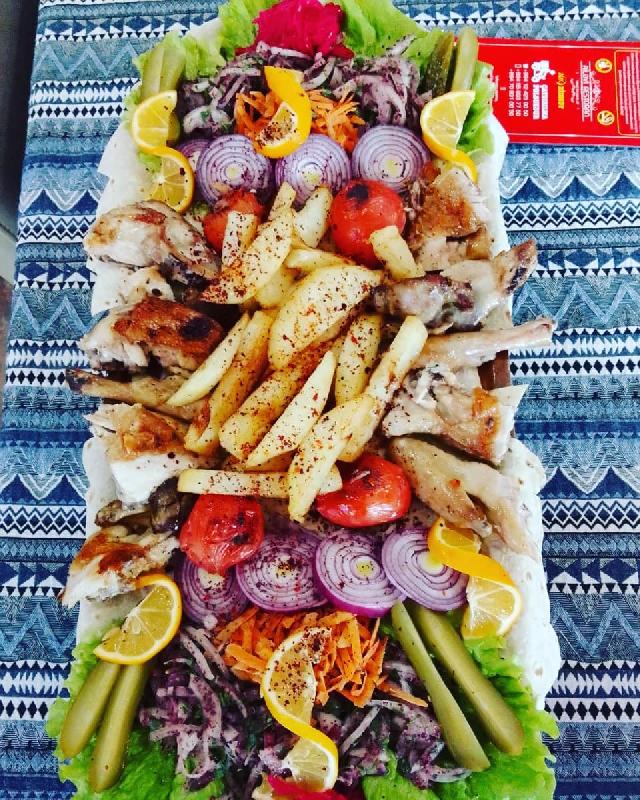 Kənd toyuğu setkada