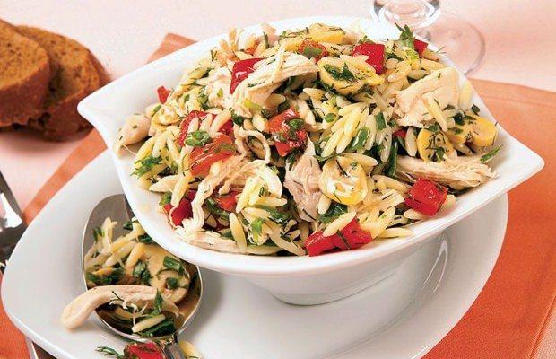 Salat Toyuq