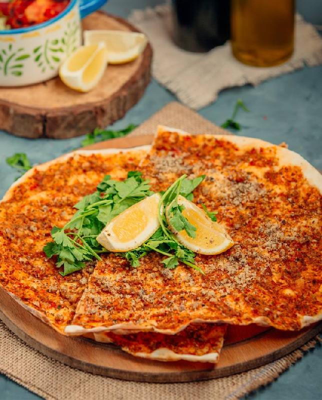 Acılı lahmacun 