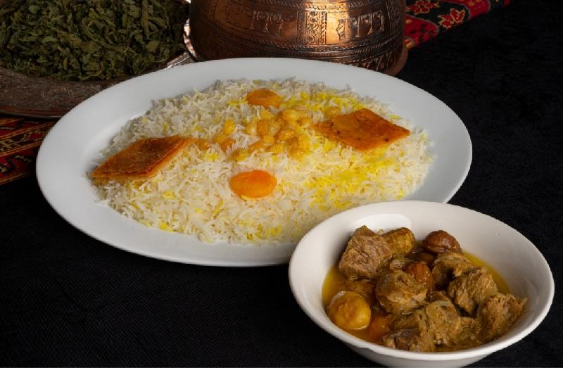 Turşu qovurma plov