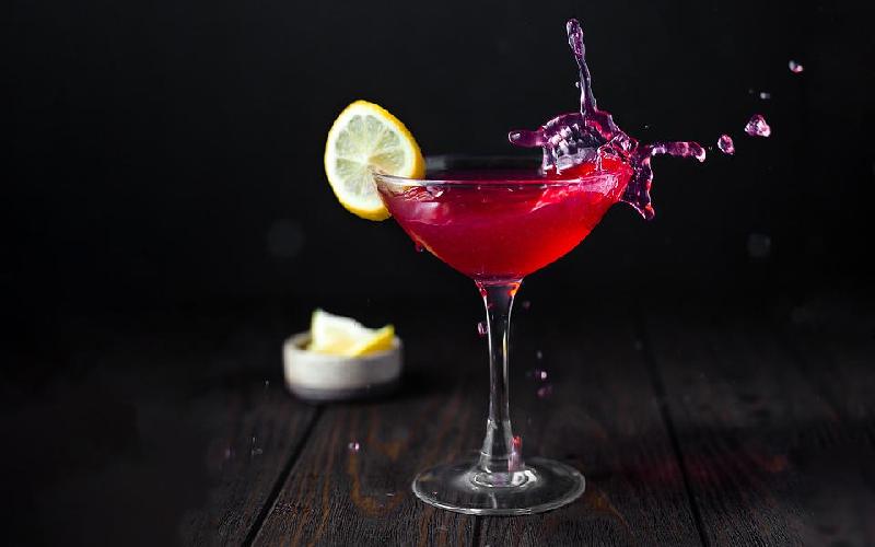 Cosmopolitan cranberry juice 