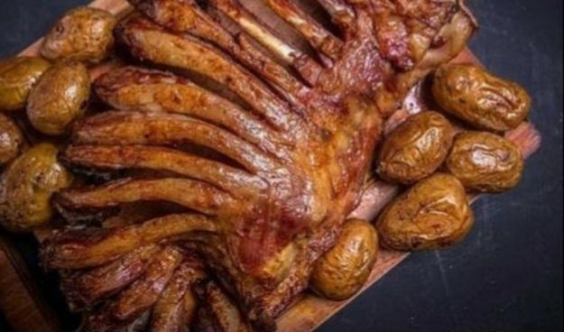 Təndirdə  quzu səbəti