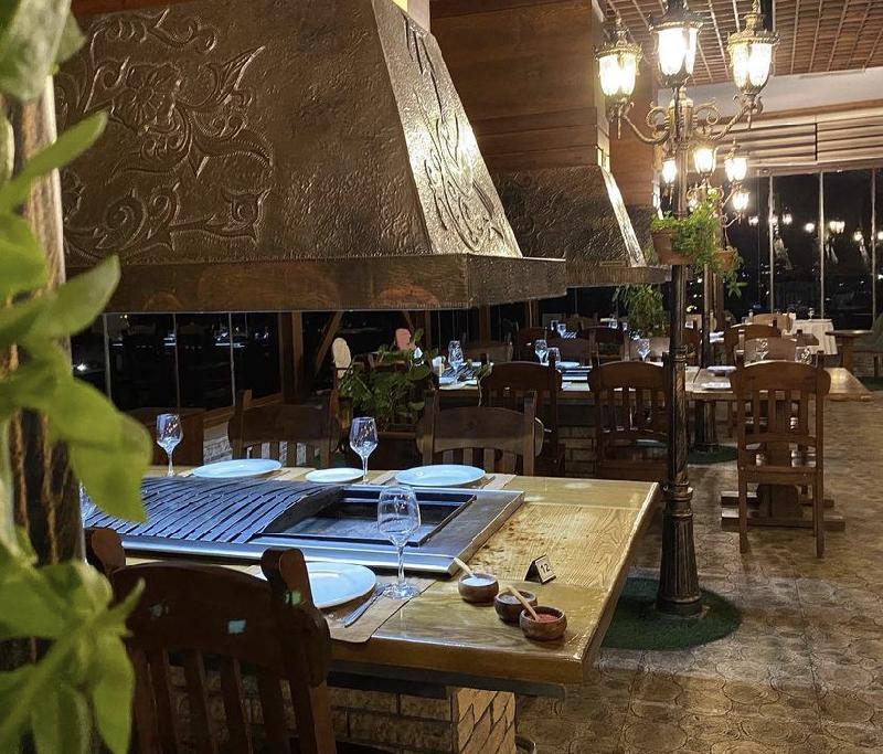 Interior view 2