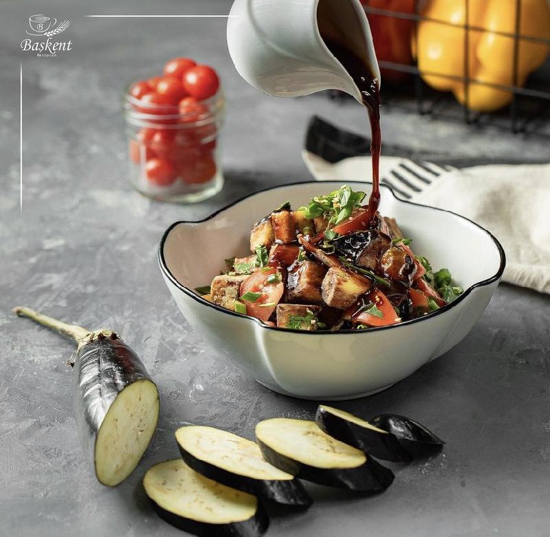 Xırçıltılı Badımcan Salatı