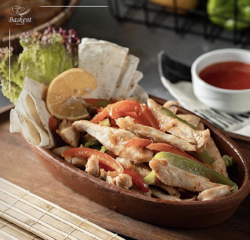 Toyuq Əti Fajitos