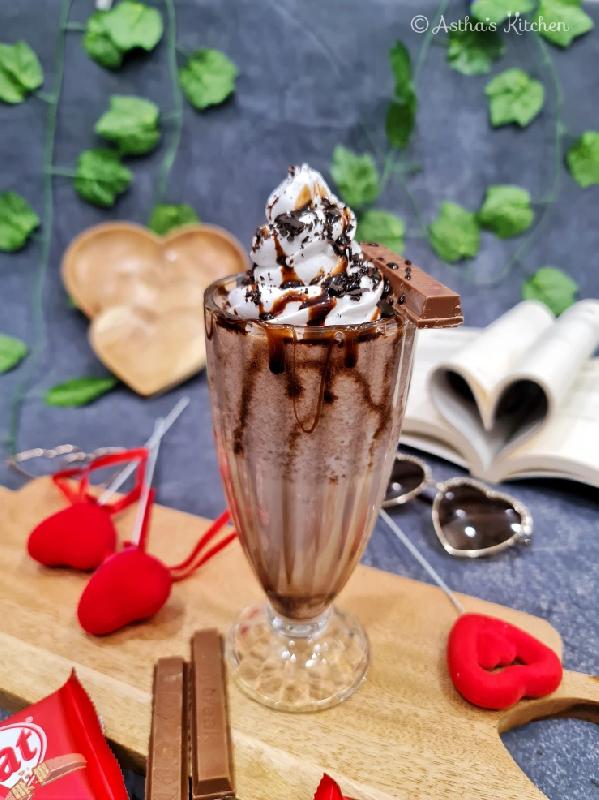 Kit Kat Milk Shake