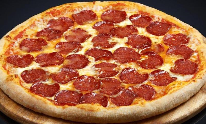 Sucuklu pizza