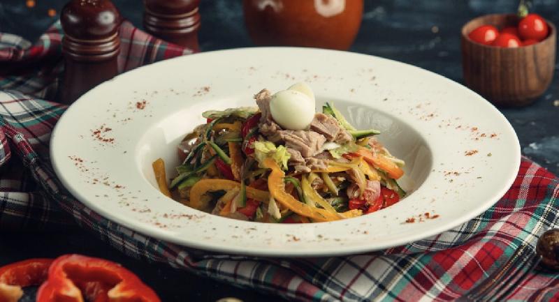 Tuna salatı
