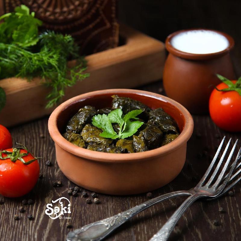Yarpaq dolması 