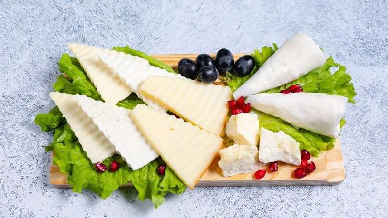 Ağ assorti Pendir