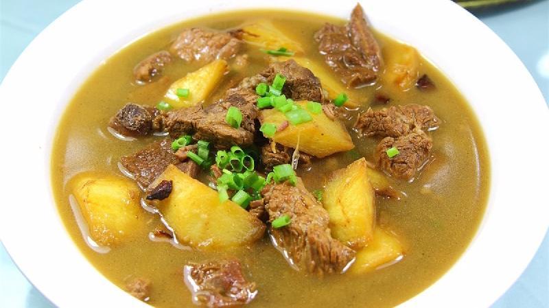 Braised Beef with Potatoes