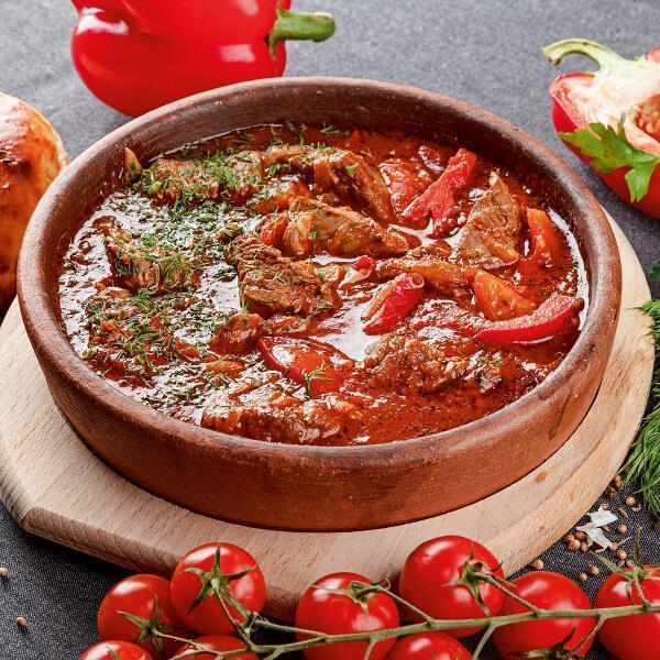 Saxsı qabda dana əti