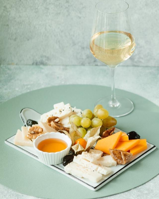 Antipasti Boşqabı