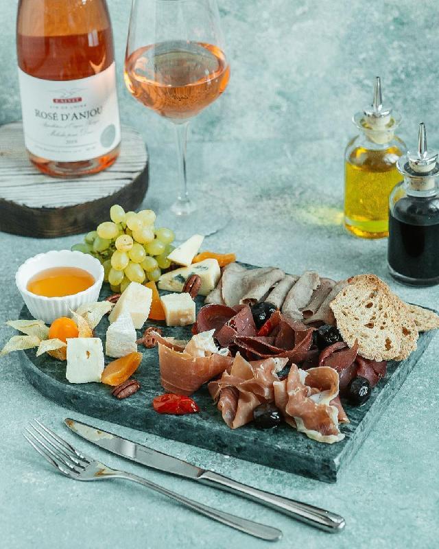 Antipasti Boşqabı