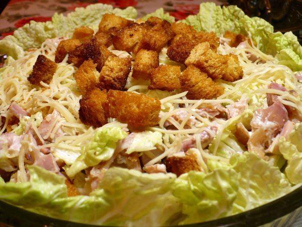 Sezar salatı mal əti ilə