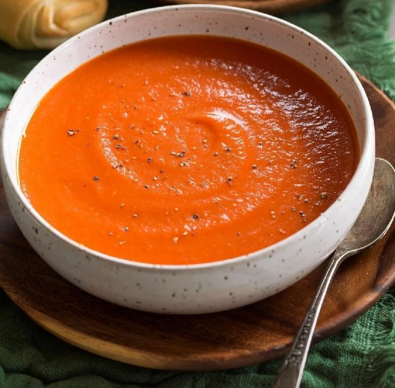 Tomat şorbası