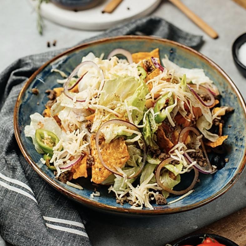 Taco salatı mal əti ilə