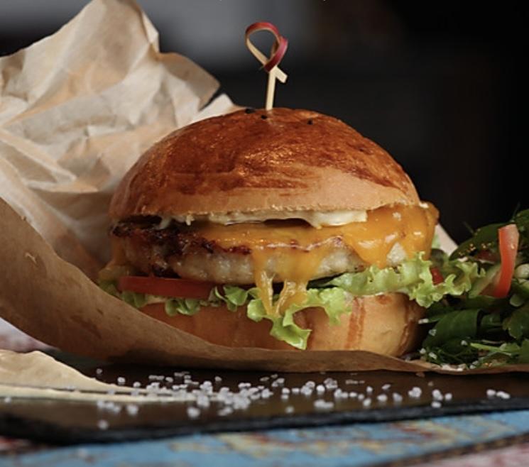 Toyuq burger