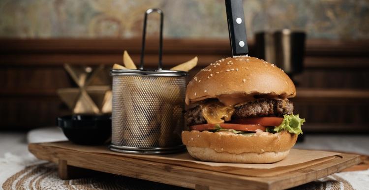 Merci Baku Burger