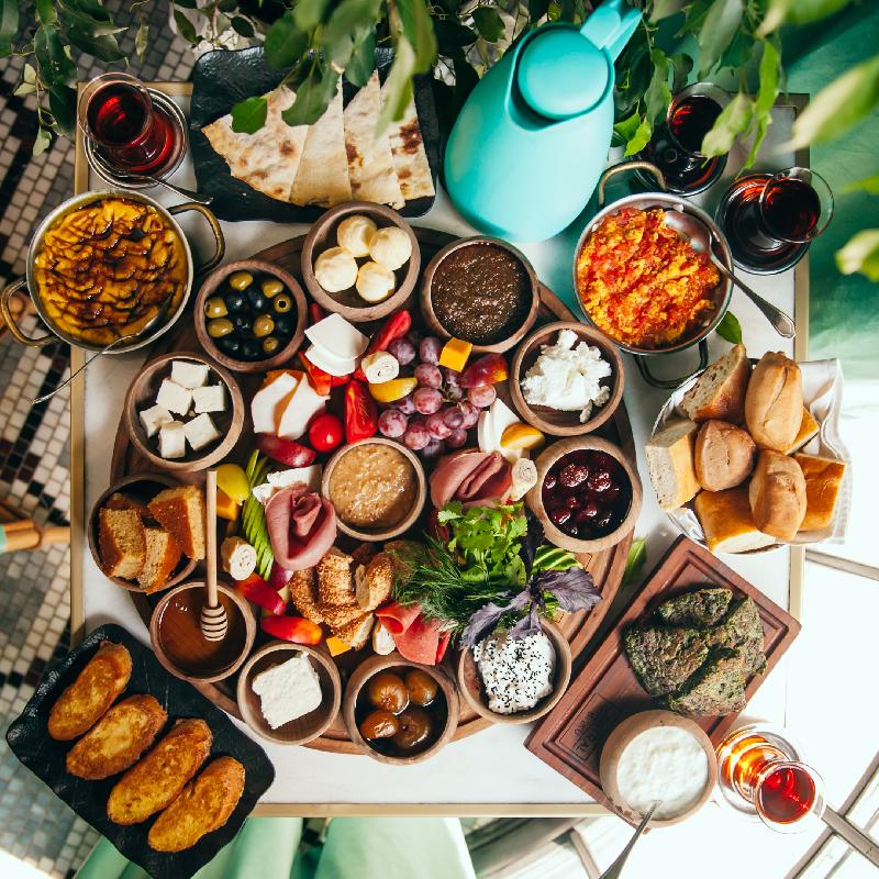  Baku Breakfast 4👤