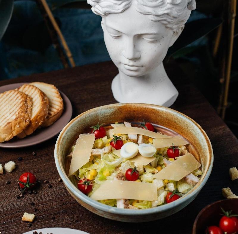 Sezar Salatı