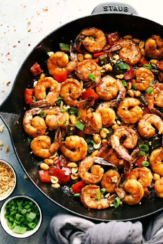 Kung-Pao krevetlər (yer fındığı ilə)