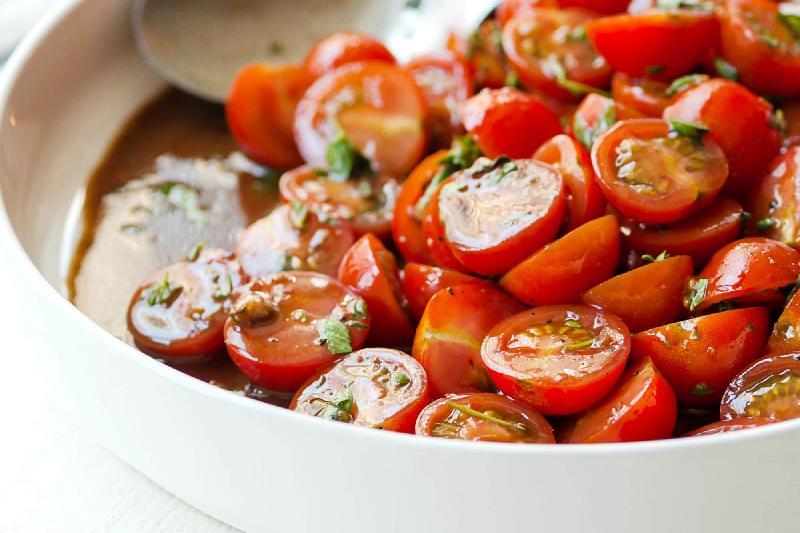 Cherry & tomato salad 