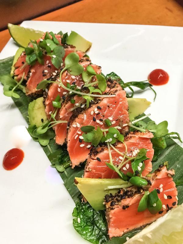 Salmon tataki