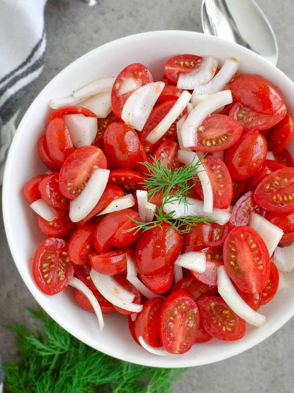 Pomidor Salatı