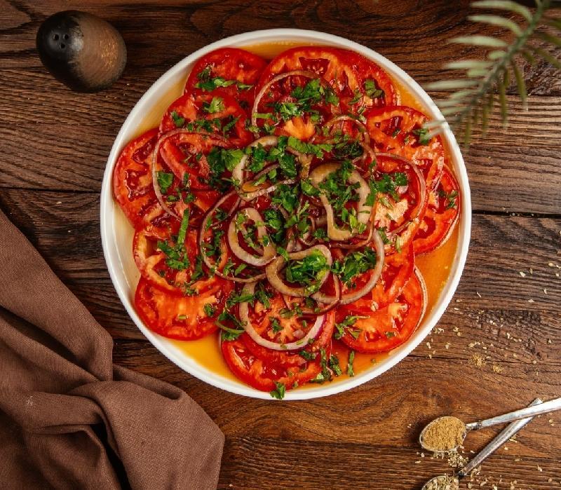 Pomidor salatı