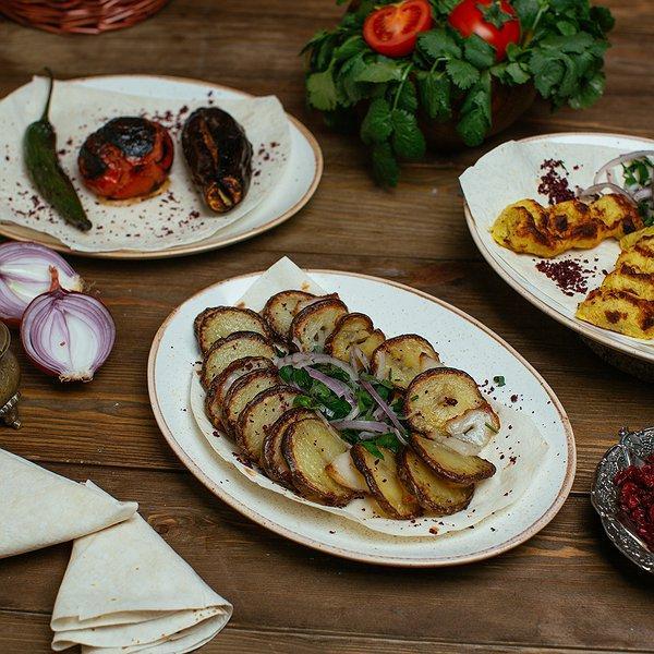 Quyruqla Kartof Kababı