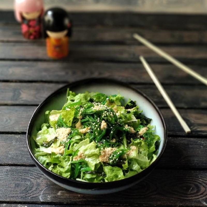 Seaweed salad