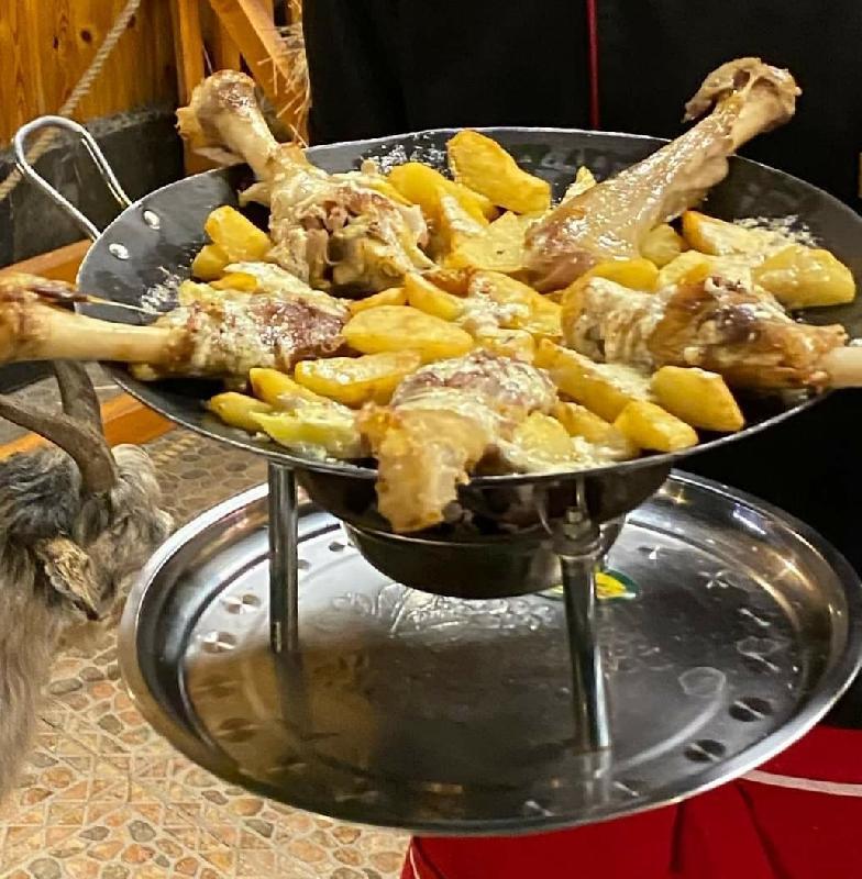 Qaymaqlı quzu əti