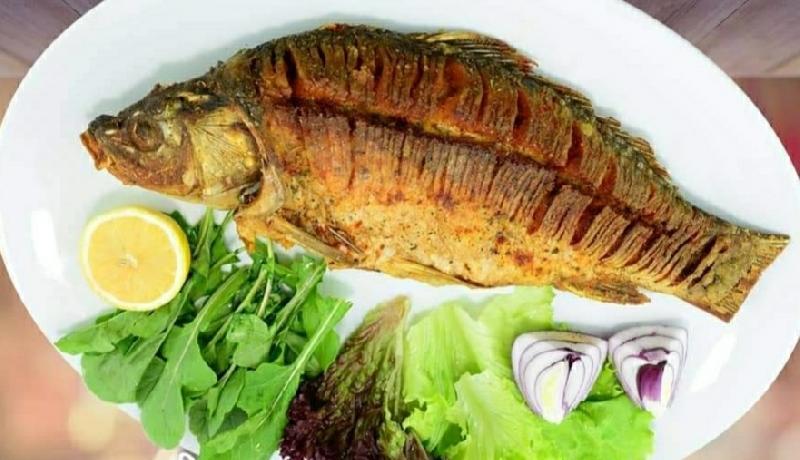 Balıq sazan tavada