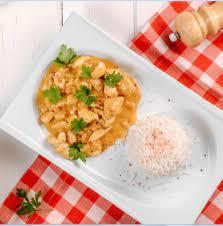 Toyuqlu Kari Salatı 